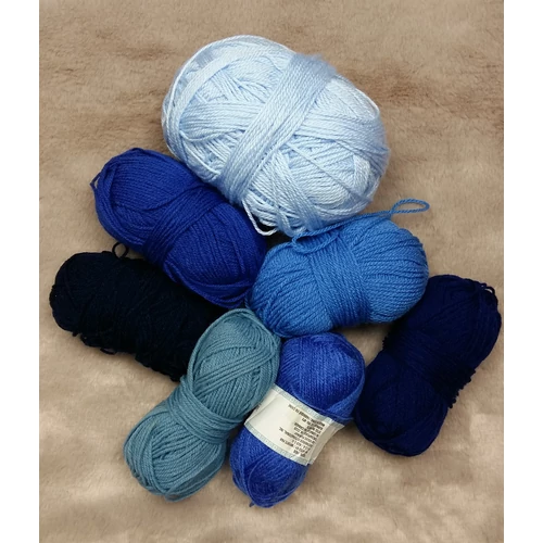 Kék színvilágú akril fonalcsomag (400gr)