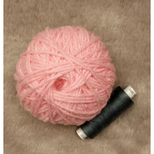 Rózsaszín akril fonal (35gr)