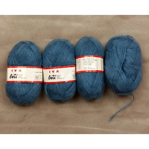 Kék mohaires akril fonal (200gr)