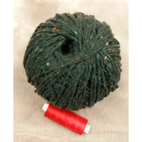 Zöld gyapjús fonal (100gr)