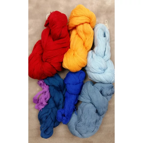 Színes gyapjú fonal (385gr)