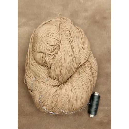 Bézs gyapjú fonal (370gr)