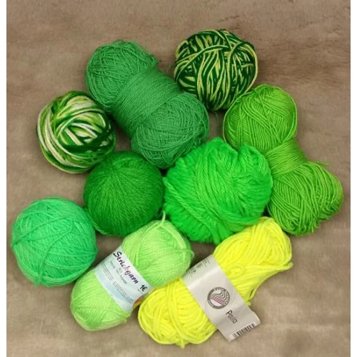 Zöld színvilágú fonalcsomag (500gr)