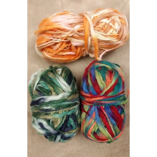 Színes gyapjús fonal (120gr)