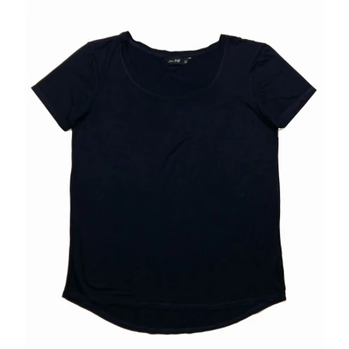 Sötétkék póló (38)