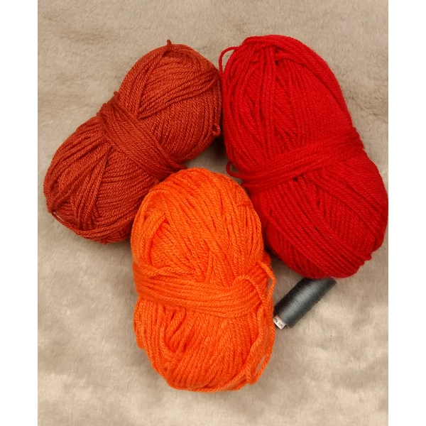 Akril fonalcsomag (235gr)