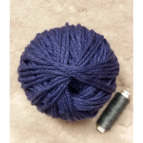 Sötétkék fonal (90gr)