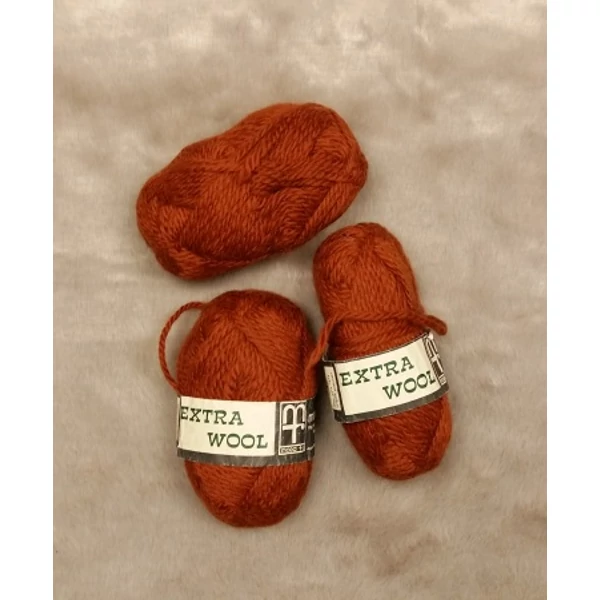 Barna gyapjú fonal (280gr)