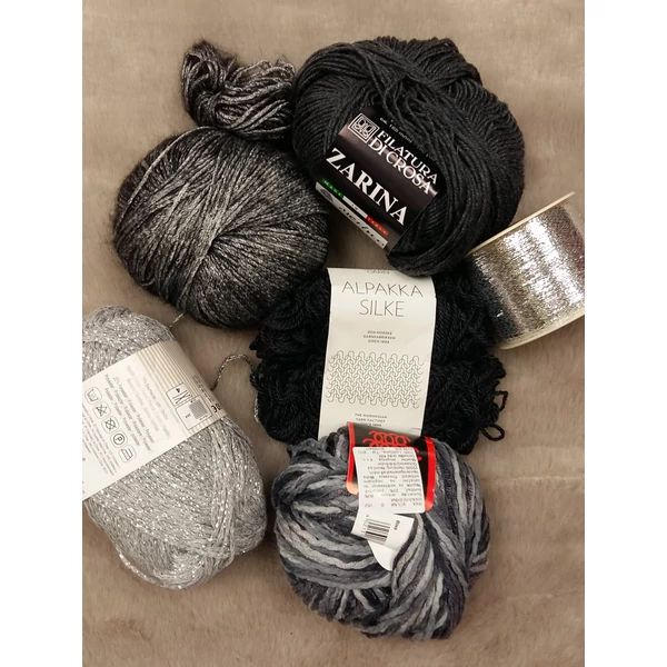 Ezüst-szürke fonal csomag (250gr)