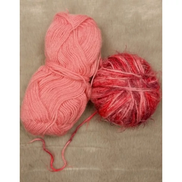 Rózsaszínes fonal (65gr)