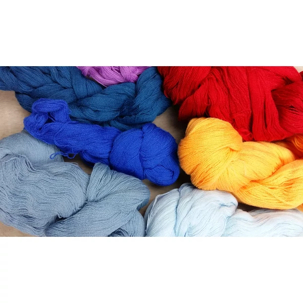 Színes gyapjú fonal (385gr)