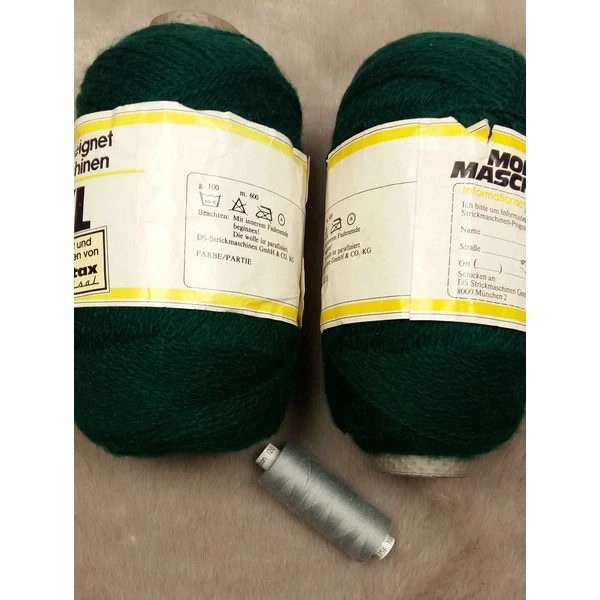 Zöld akril fonal (200gr)