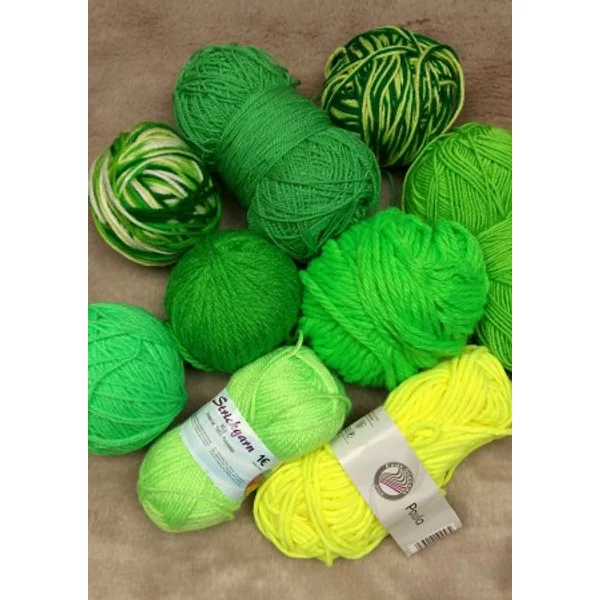 Zöld színvilágú fonalcsomag (500gr)