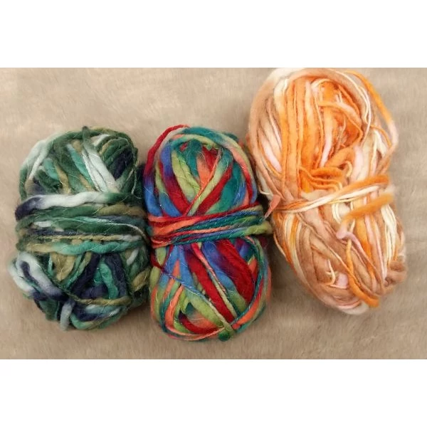 Színes gyapjús fonal (120gr)
