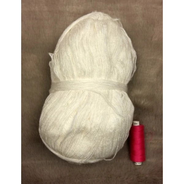 Fehér akril fonal (150gr)