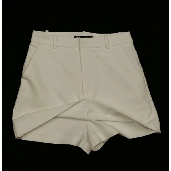Krémfehér szoknyásshort (S)