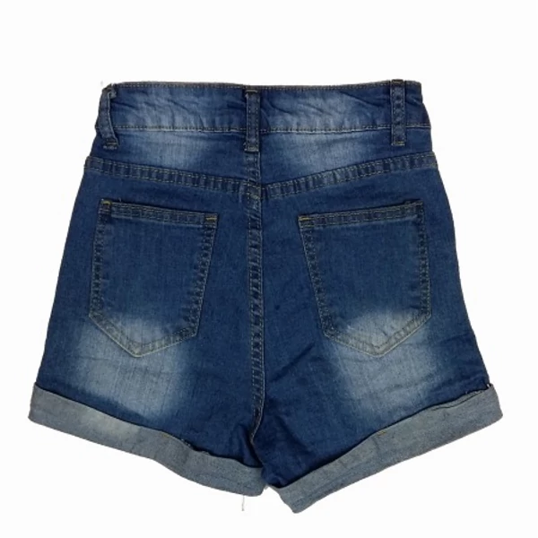 Szakadt farmershort (116)