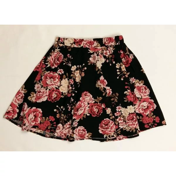 Rózsás fekete szoknya (140)